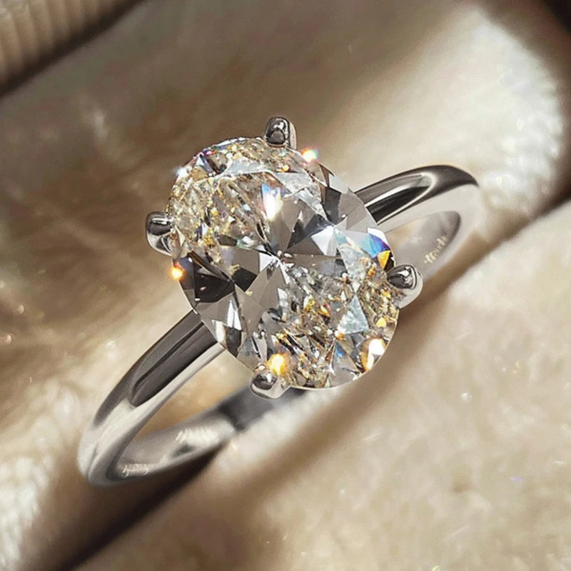 Bague en argent 925 avec zircon ovale brillant — élégante et raffinée, style haute joaillerie